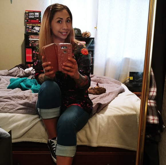 Meet your Posher, Susie - Picture 2 of 3